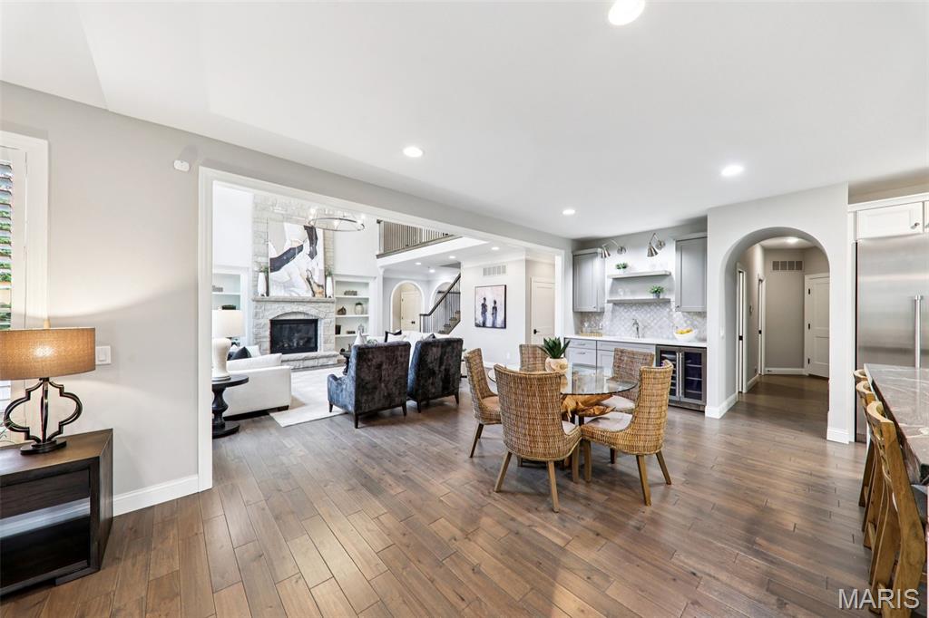 St Louis, Missouri, 63141, United States, 5 Bedrooms Bedrooms, ,5 BathroomsBathrooms,Residential,Active,1995294