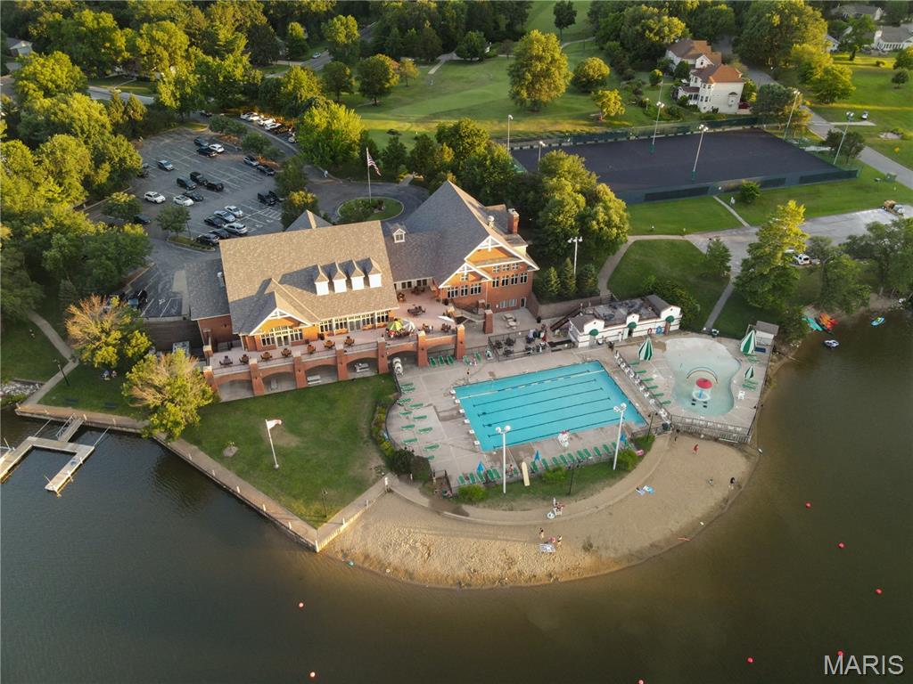 Lake St Louis, Missouri, 63367, United States, 4 Bedrooms Bedrooms, ,4 BathroomsBathrooms,Residential,Active,1905077