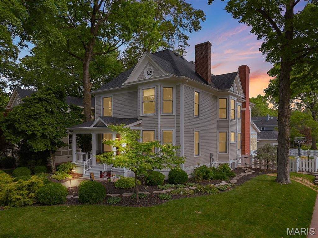 Edwardsville, Illinois, 62025, United States, 6 Bedrooms Bedrooms, ,5 BathroomsBathrooms,Residential,Active,1824912