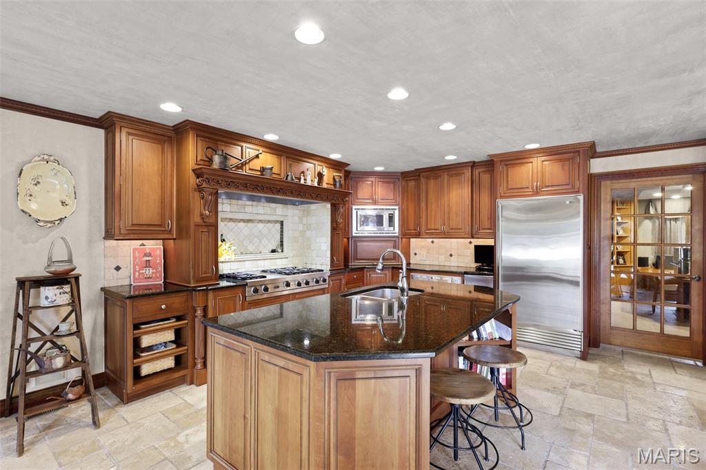 Glen Carbon, Illinois, 62034, United States, 3 Bedrooms Bedrooms, ,4 BathroomsBathrooms,Residential,Active,1960151