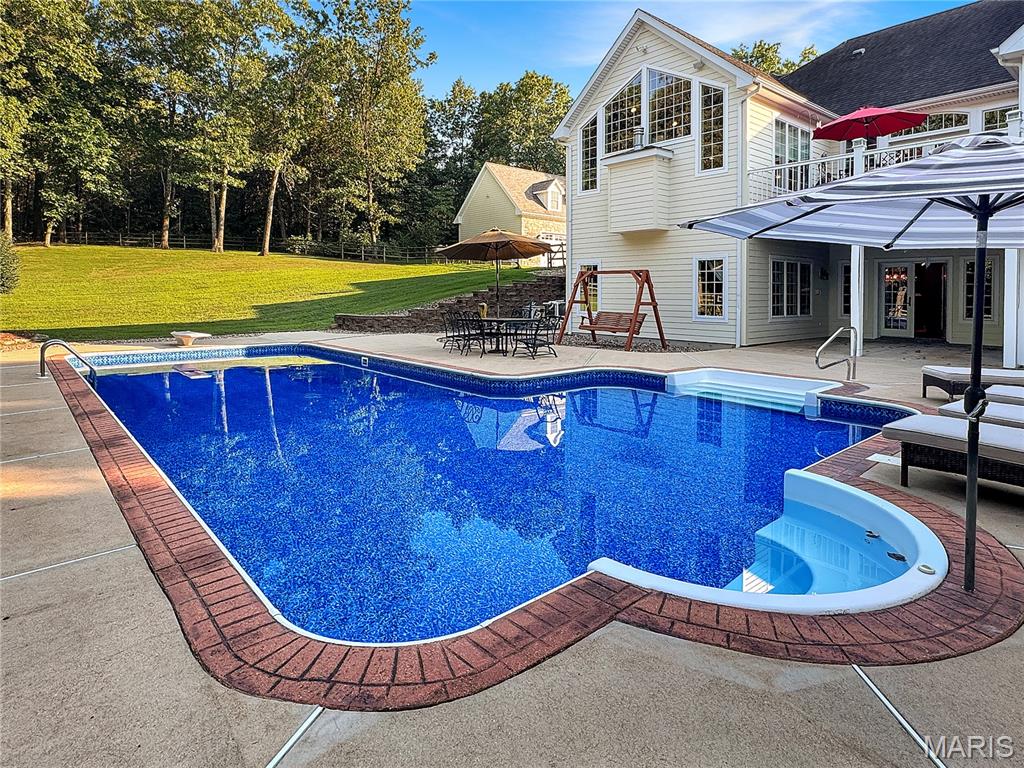 Washington, Missouri, 63090, United States, 4 Bedrooms Bedrooms, ,5 BathroomsBathrooms,Residential,Active,1922278