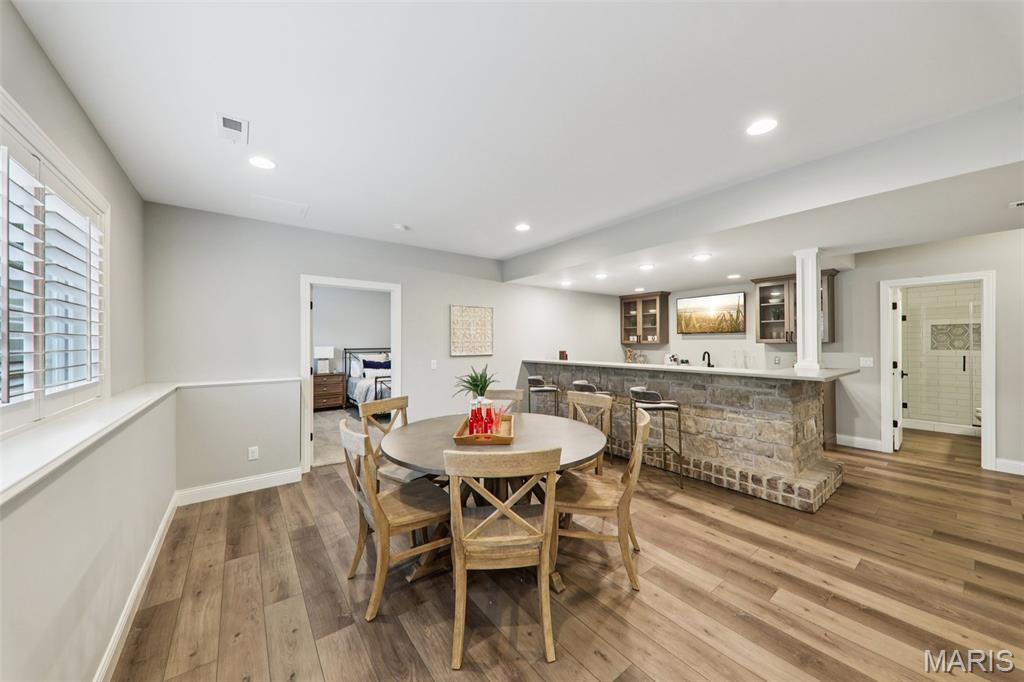 St Louis, Missouri, 63141, United States, 5 Bedrooms Bedrooms, ,5 BathroomsBathrooms,Residential,Active,1995294