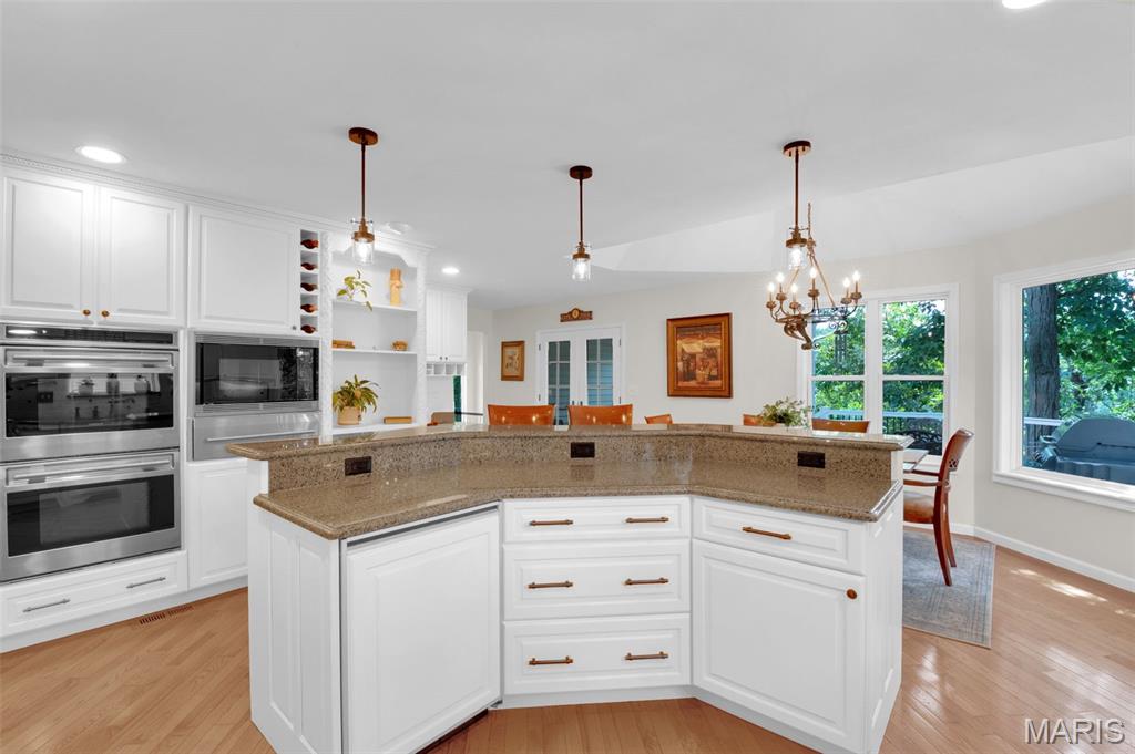 Lake St Louis, Missouri, 63367, United States, 4 Bedrooms Bedrooms, ,4 BathroomsBathrooms,Residential,Active,1905077