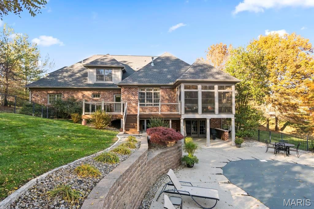 Edwardsville, Illinois, 62025, United States, 4 Bedrooms Bedrooms, ,6 BathroomsBathrooms,Residential,Active,1998604