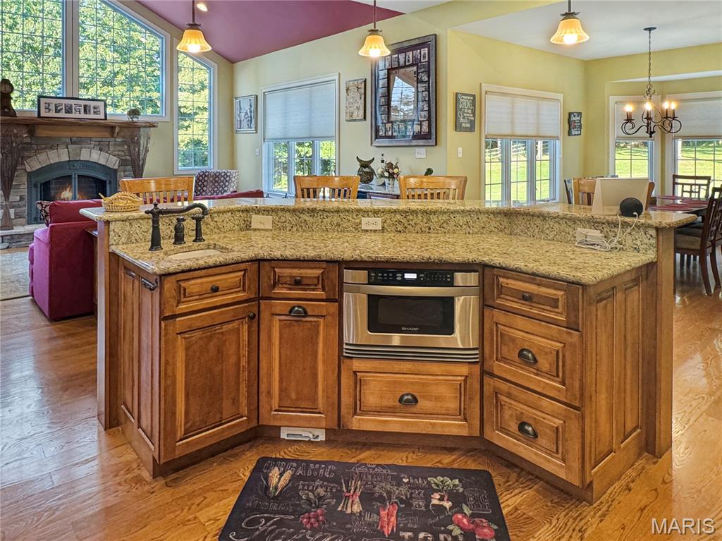 Washington, Missouri, 63090, United States, 4 Bedrooms Bedrooms, ,5 BathroomsBathrooms,Residential,Active,1922278