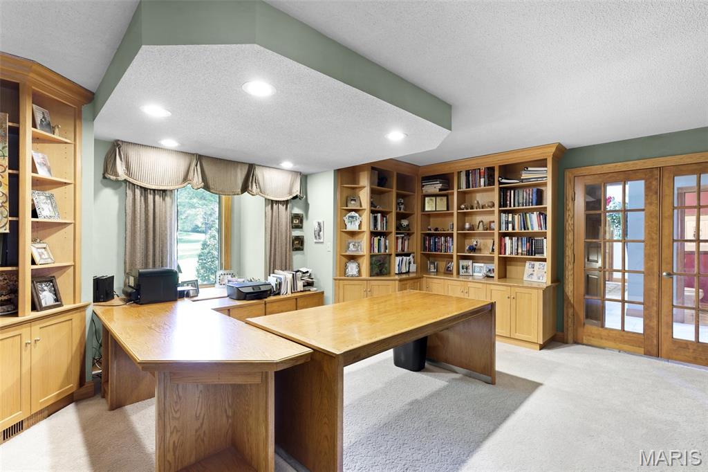 Glen Carbon, Illinois, 62034, United States, 3 Bedrooms Bedrooms, ,4 BathroomsBathrooms,Residential,Active,1960151