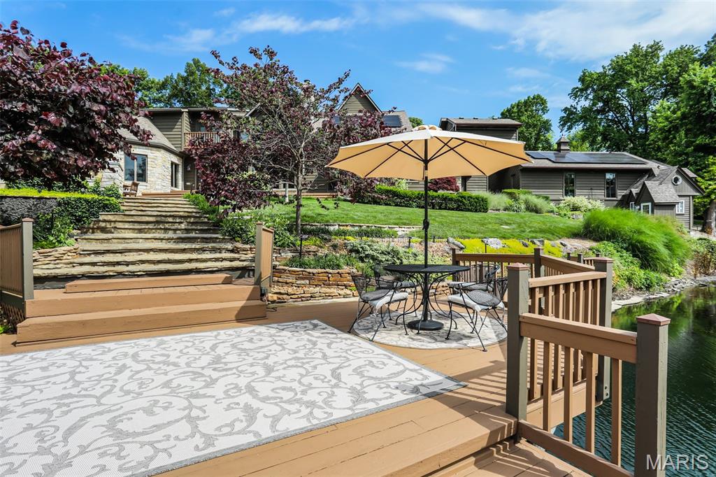 Glen Carbon, Illinois, 62034, United States, 3 Bedrooms Bedrooms, ,4 BathroomsBathrooms,Residential,Active,1960151