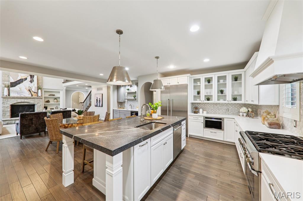 St Louis, Missouri, 63141, United States, 5 Bedrooms Bedrooms, ,5 BathroomsBathrooms,Residential,Active,1995294