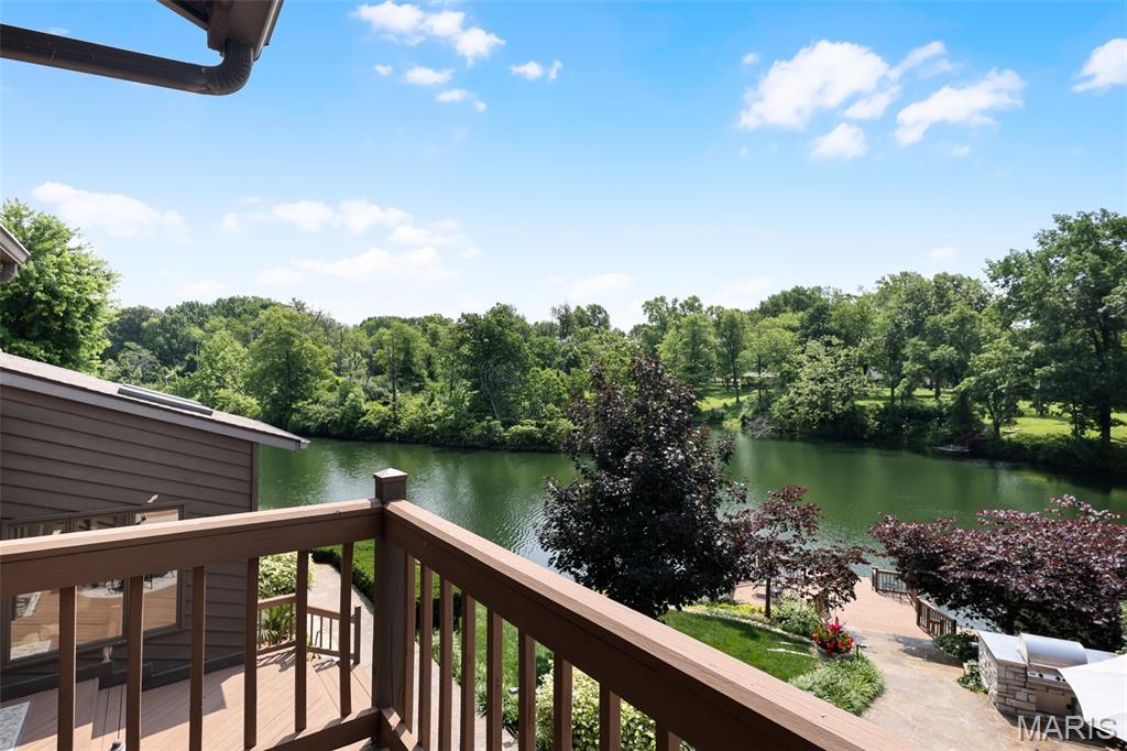 Glen Carbon, Illinois, 62034, United States, 3 Bedrooms Bedrooms, ,4 BathroomsBathrooms,Residential,Active,1960151