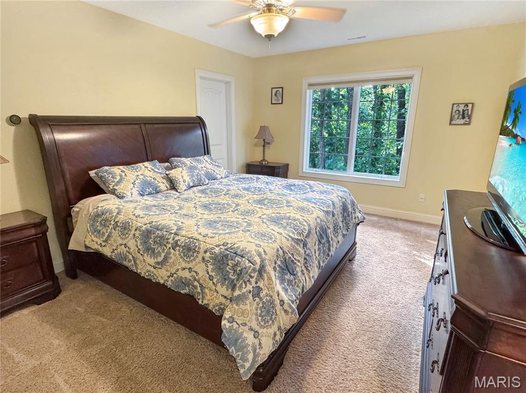 Washington, Missouri, 63090, United States, 4 Bedrooms Bedrooms, ,5 BathroomsBathrooms,Residential,Active,1922278