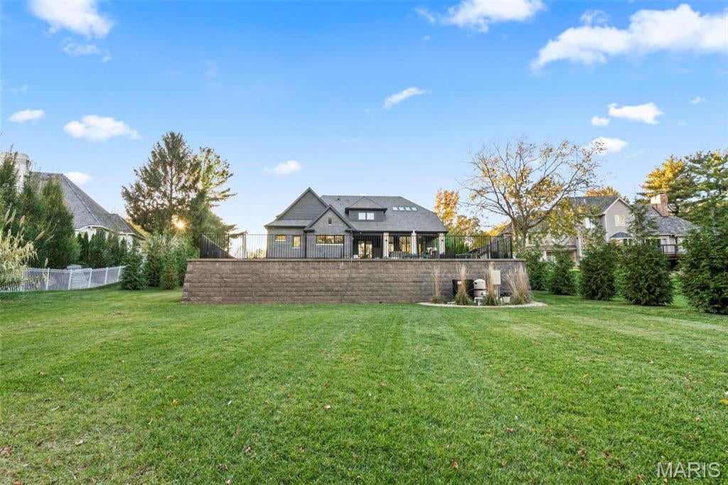 Edwardsville, Illinois, 62025, United States, 4 Bedrooms Bedrooms, ,4 BathroomsBathrooms,Residential,Active,1985874