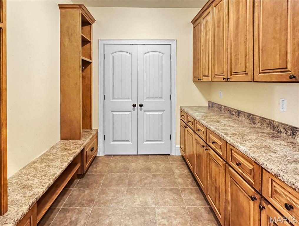 Washington, Missouri, 63090, United States, 4 Bedrooms Bedrooms, ,5 BathroomsBathrooms,Residential,Active,1922278