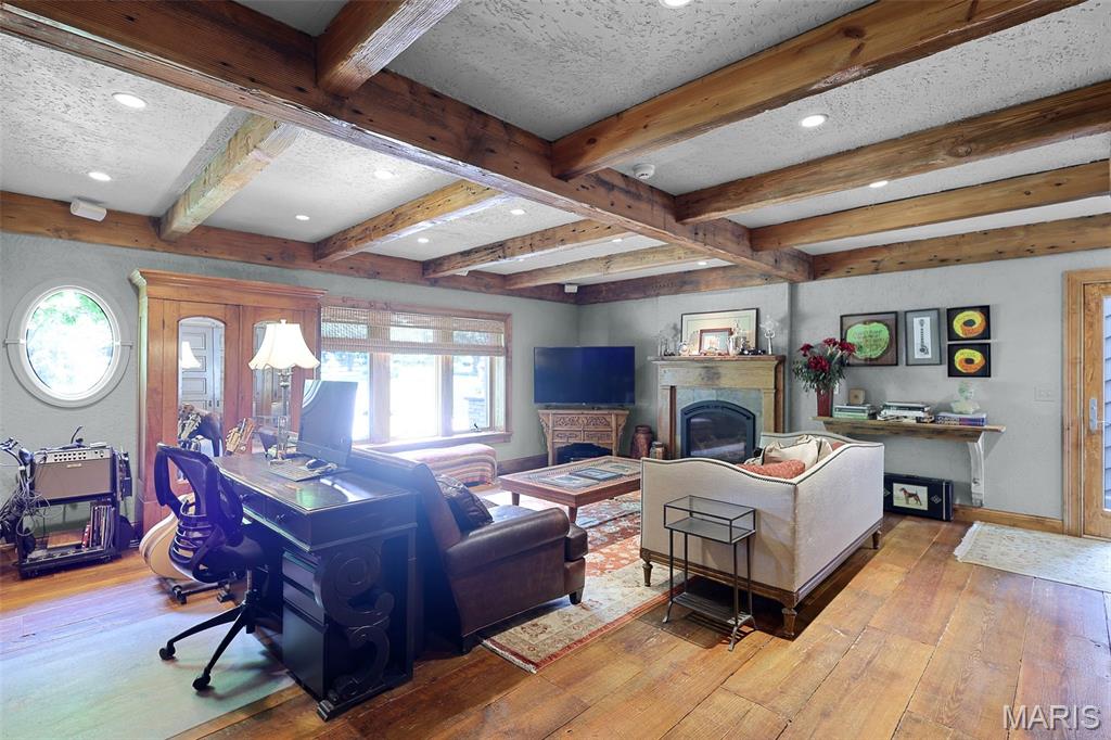 Glen Carbon, Illinois, 62034, United States, 3 Bedrooms Bedrooms, ,4 BathroomsBathrooms,Residential,Active,1960151