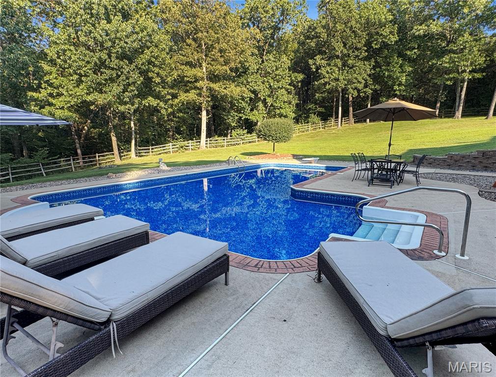 Washington, Missouri, 63090, United States, 4 Bedrooms Bedrooms, ,5 BathroomsBathrooms,Residential,Active,1922278