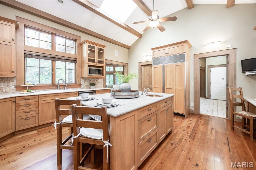 Shiloh, Illinois, 62221, United States, 6 Bedrooms Bedrooms, ,6 BathroomsBathrooms,Residential,Active,1902949