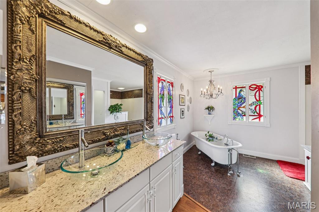 De Soto, Missouri, 63020, United States, 4 Bedrooms Bedrooms, ,4 BathroomsBathrooms,Residential,Active,2028776