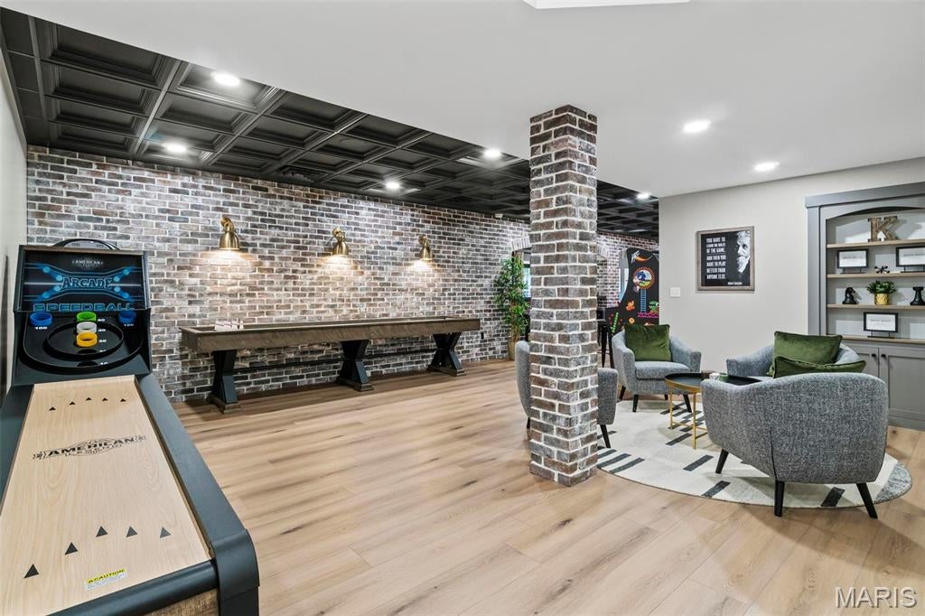 Edwardsville, Illinois, 62025, United States, 4 Bedrooms Bedrooms, ,4 BathroomsBathrooms,Residential,Active,1985874