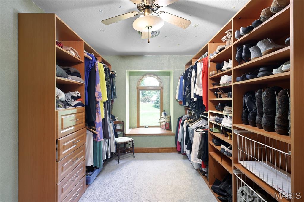 Glen Carbon, Illinois, 62034, United States, 3 Bedrooms Bedrooms, ,4 BathroomsBathrooms,Residential,Active,1960151