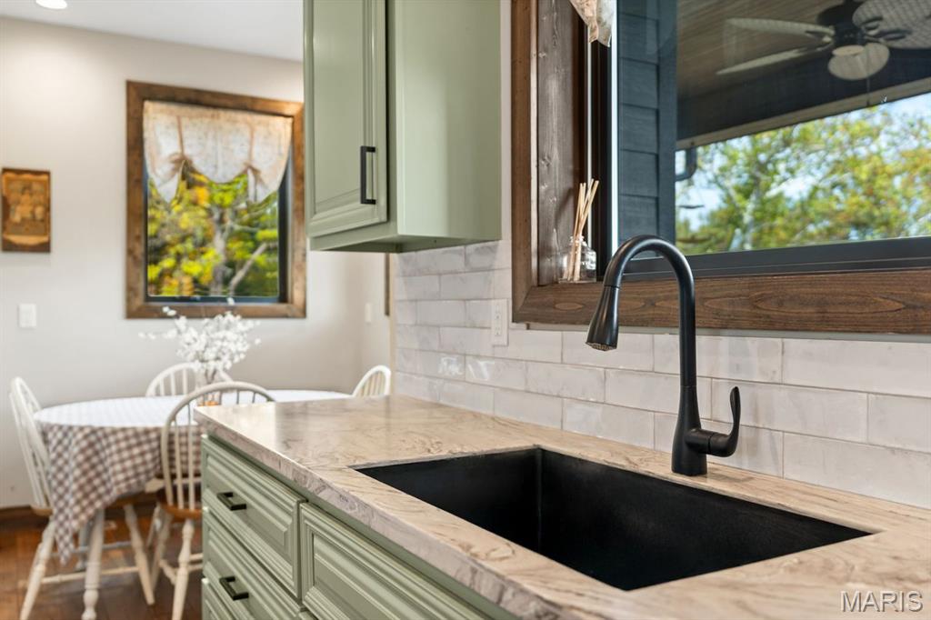 Washington, Missouri, 63090, United States, 5 Bedrooms Bedrooms, ,4 BathroomsBathrooms,Residential,Pending,2003552