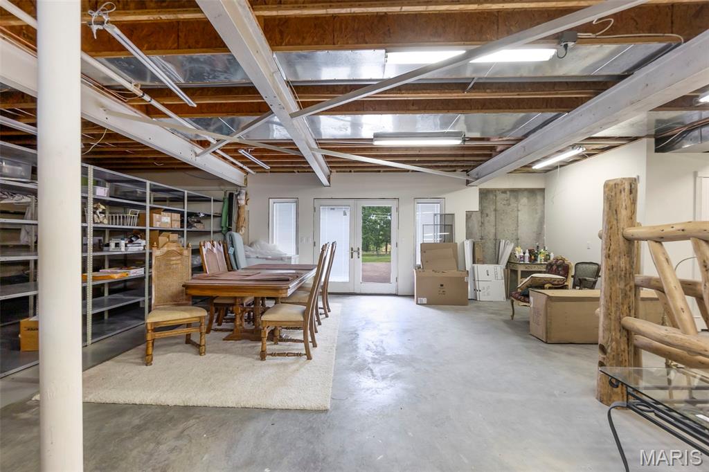 Perryville, Missouri, 63775, United States, ,6 BathroomsBathrooms,Residential,Active,1888518