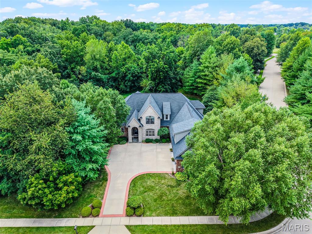 Edwardsville, Illinois, 62025, United States, 4 Bedrooms Bedrooms, ,6 BathroomsBathrooms,Residential,Active,1927653