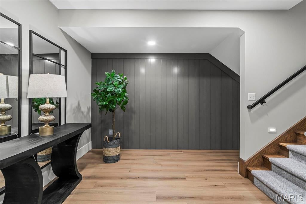 Edwardsville, Illinois, 62025, United States, 4 Bedrooms Bedrooms, ,4 BathroomsBathrooms,Residential,Active,1985874