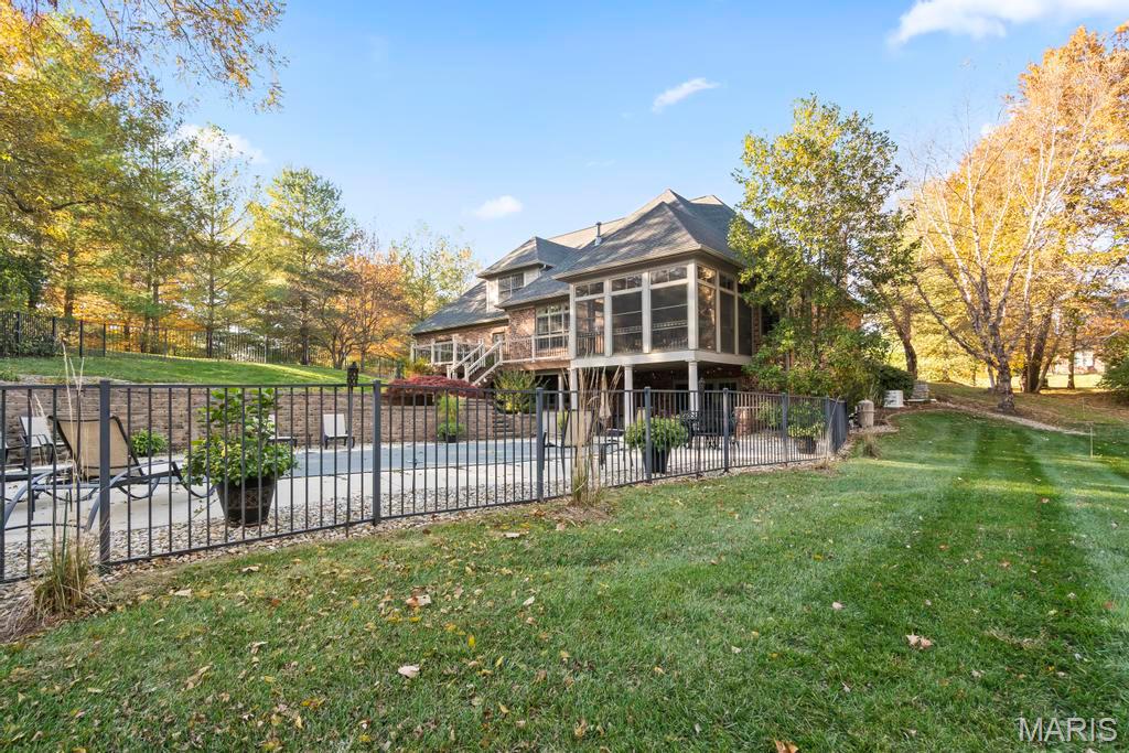 Edwardsville, Illinois, 62025, United States, 4 Bedrooms Bedrooms, ,6 BathroomsBathrooms,Residential,Active,1927653