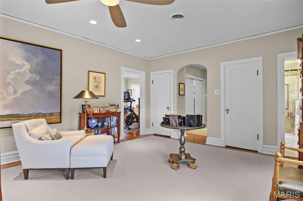 Clayton, Missouri, 63105, United States, 5 Bedrooms Bedrooms, ,5 BathroomsBathrooms,Residential,Active,1965855