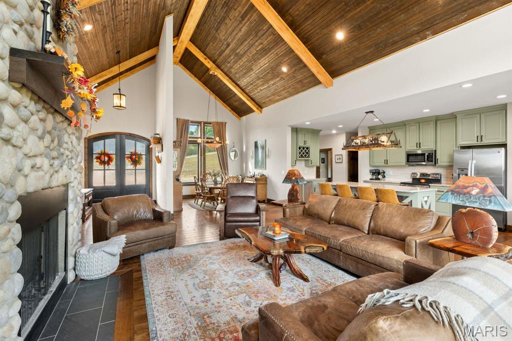 Washington, Missouri, 63090, United States, 5 Bedrooms Bedrooms, ,4 BathroomsBathrooms,Residential,Pending,2003552