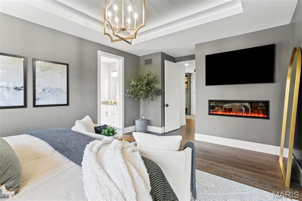 Edwardsville, Illinois, 62025, United States, 4 Bedrooms Bedrooms, ,4 BathroomsBathrooms,Residential,Active,1985874