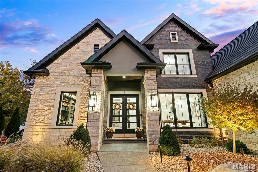 Edwardsville, Illinois, 62025, United States, 4 Bedrooms Bedrooms, ,4 BathroomsBathrooms,Residential,Active,1985874