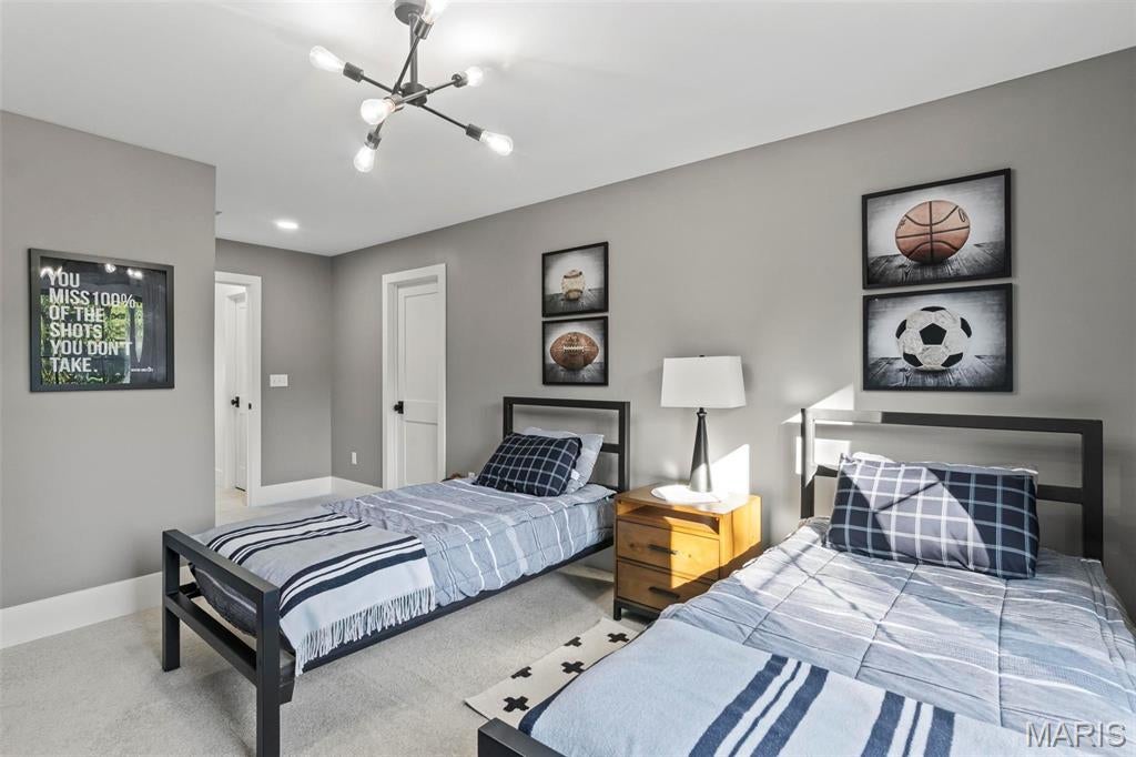 Edwardsville, Illinois, 62025, United States, 4 Bedrooms Bedrooms, ,4 BathroomsBathrooms,Residential,Active,1985874