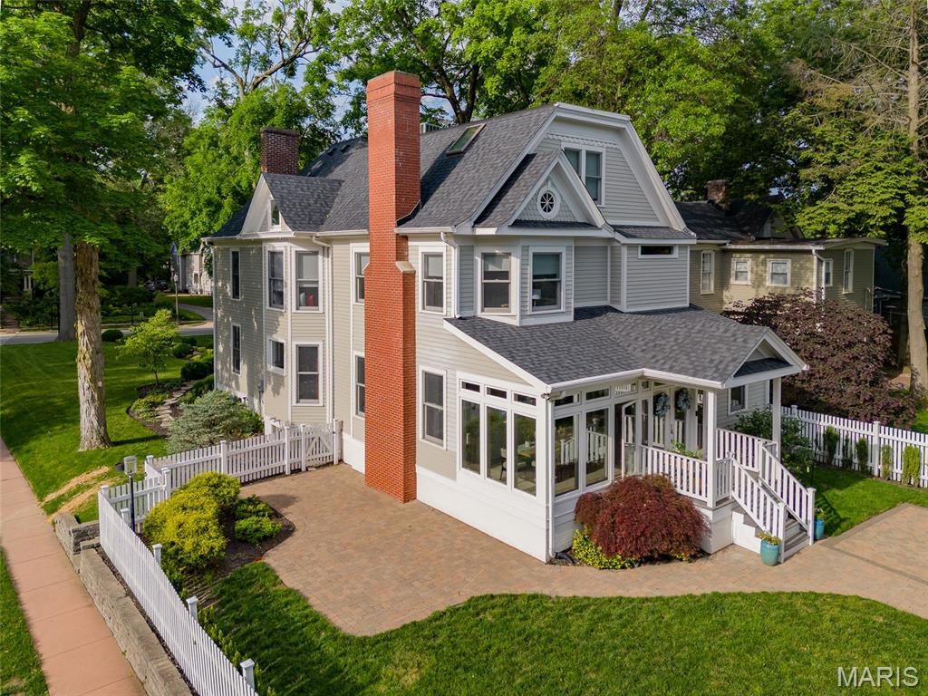 Edwardsville, Illinois, 62025, United States, 6 Bedrooms Bedrooms, ,5 BathroomsBathrooms,Residential,Active,1824912