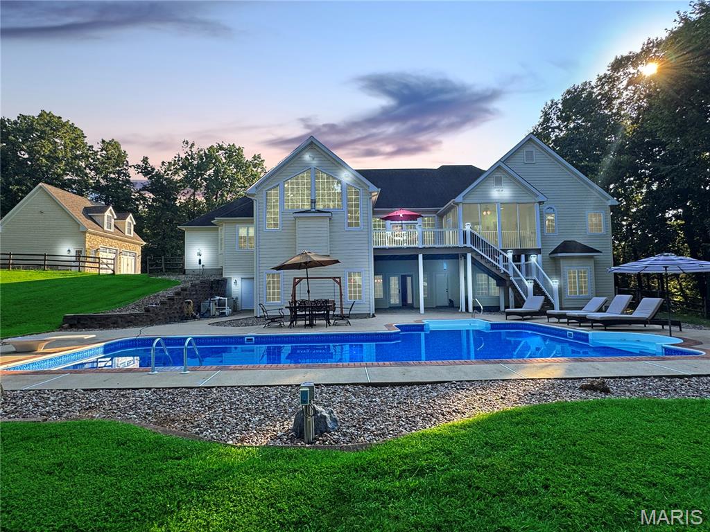 Washington, Missouri, 63090, United States, 4 Bedrooms Bedrooms, ,5 BathroomsBathrooms,Residential,Active,1922278