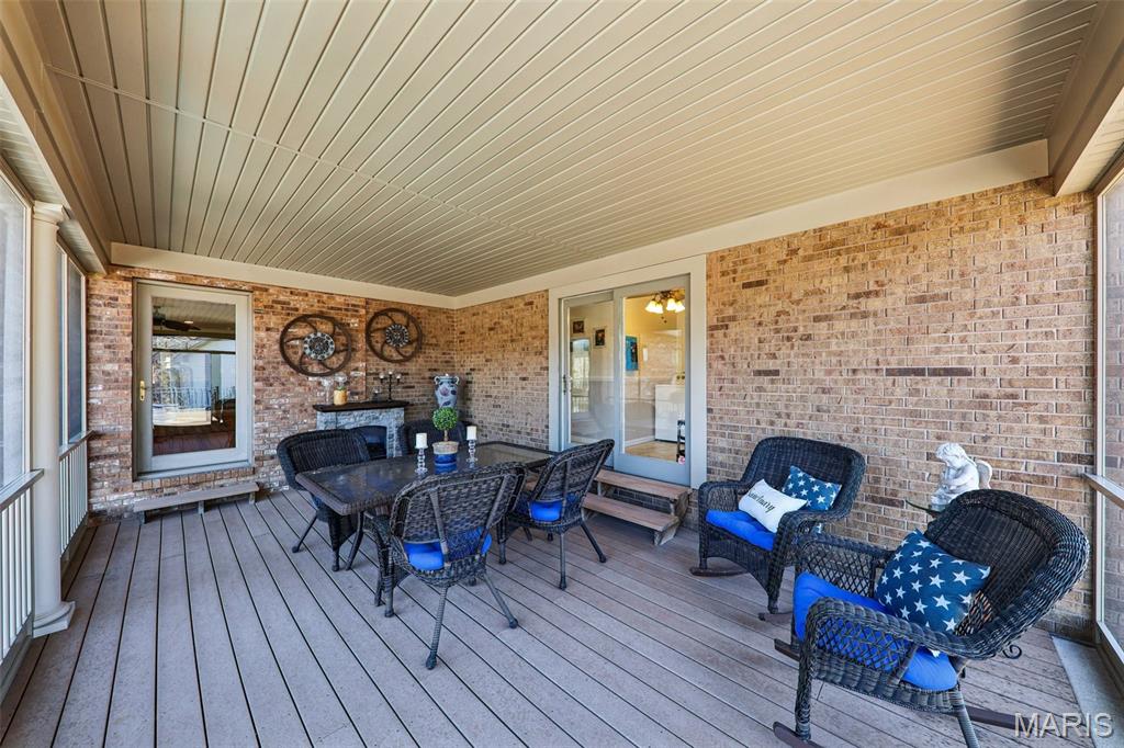 De Soto, Missouri, 63020, United States, 4 Bedrooms Bedrooms, ,4 BathroomsBathrooms,Residential,Active,2028776