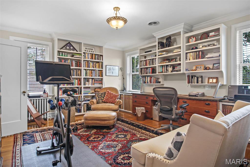 Clayton, Missouri, 63105, United States, 5 Bedrooms Bedrooms, ,5 BathroomsBathrooms,Residential,Active,1965855