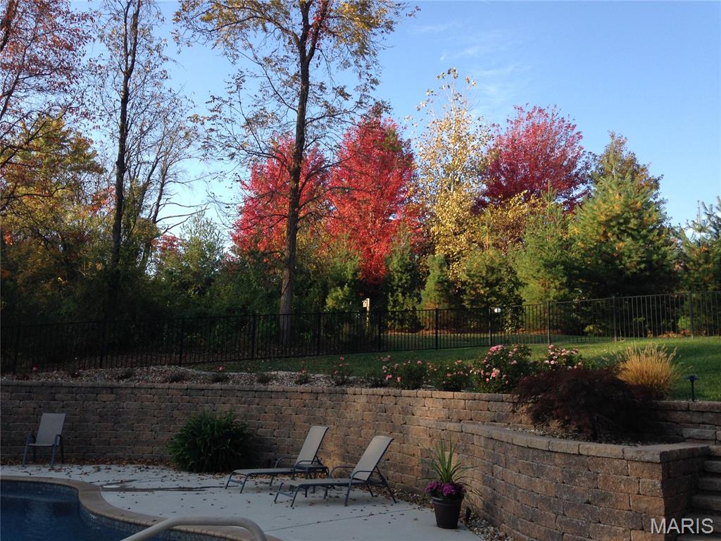 Edwardsville, Illinois, 62025, United States, 4 Bedrooms Bedrooms, ,6 BathroomsBathrooms,Residential,Active,1927653