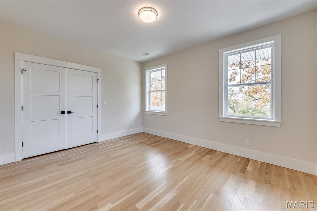 Webster Groves, Missouri, 63119, United States, 4 Bedrooms Bedrooms, ,4 BathroomsBathrooms,Residential,Active,1992552