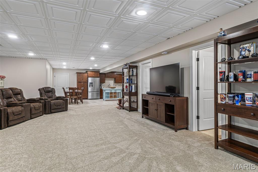 Festus, Missouri, 63028, United States, 4 Bedrooms Bedrooms, ,5 BathroomsBathrooms,Residential,Active,1914607