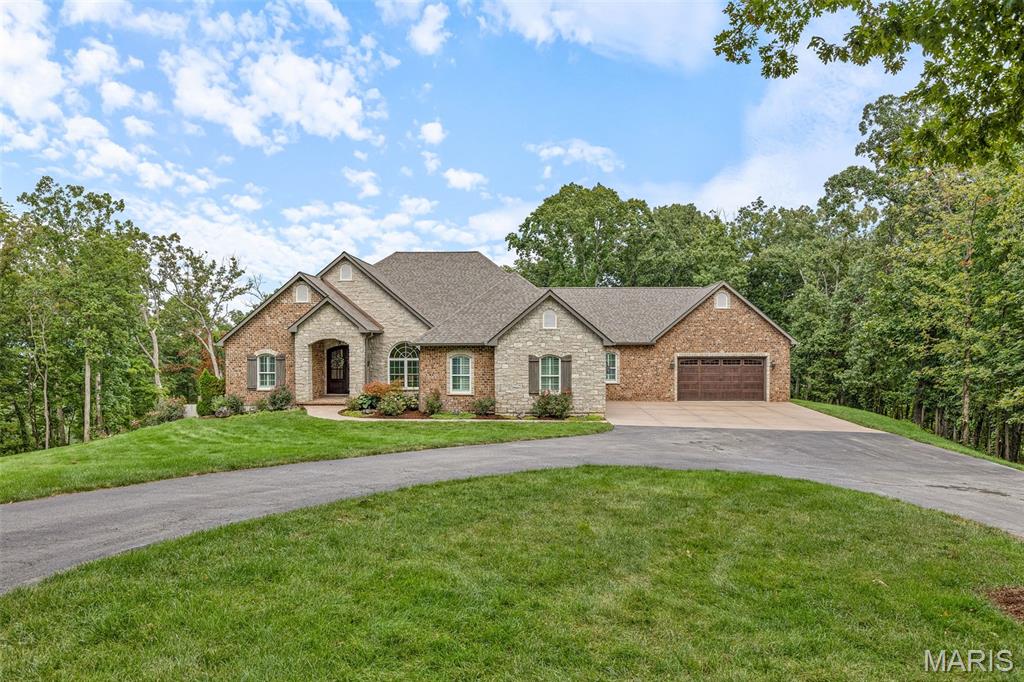 Festus, Missouri, 63028, United States, 4 Bedrooms Bedrooms, ,5 BathroomsBathrooms,Residential,Active,1914607