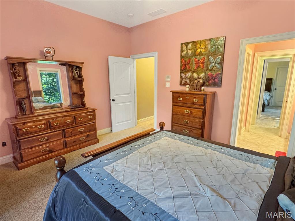 Washington, Missouri, 63090, United States, 4 Bedrooms Bedrooms, ,5 BathroomsBathrooms,Residential,Active,1922278