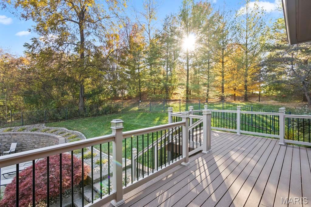 Edwardsville, Illinois, 62025, United States, 4 Bedrooms Bedrooms, ,6 BathroomsBathrooms,Residential,Active,1998604