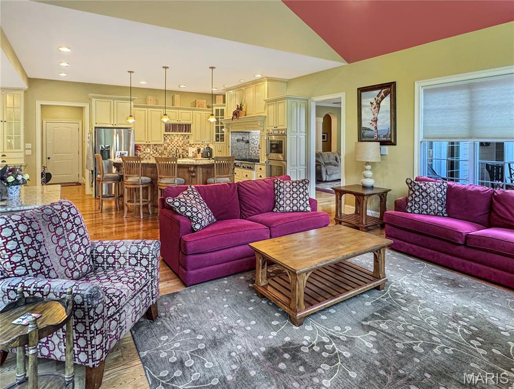 Washington, Missouri, 63090, United States, 4 Bedrooms Bedrooms, ,5 BathroomsBathrooms,Residential,Active,1922278