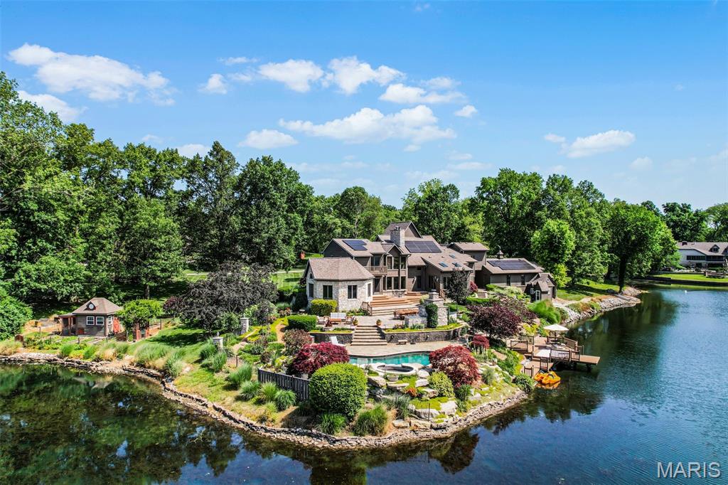 Glen Carbon, Illinois, 62034, United States, 3 Bedrooms Bedrooms, ,4 BathroomsBathrooms,Residential,Active,1960151