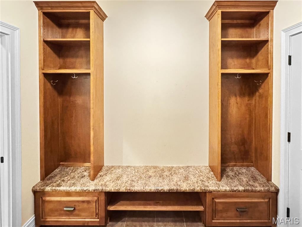 Washington, Missouri, 63090, United States, 4 Bedrooms Bedrooms, ,5 BathroomsBathrooms,Residential,Active,1922278