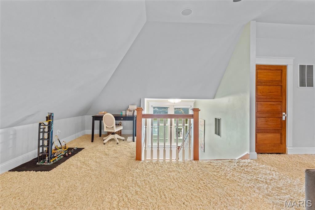 Edwardsville, Illinois, 62025, United States, 6 Bedrooms Bedrooms, ,5 BathroomsBathrooms,Residential,Active,1824912