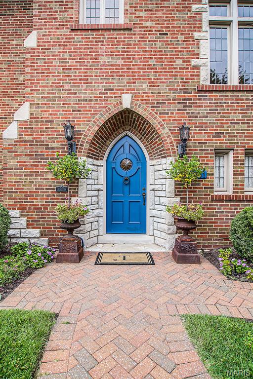 Clayton, Missouri, 63105, United States, 5 Bedrooms Bedrooms, ,5 BathroomsBathrooms,Residential,Active,1965855