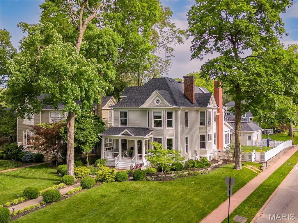Edwardsville, Illinois, 62025, United States, 6 Bedrooms Bedrooms, ,5 BathroomsBathrooms,Residential,Active,1824912