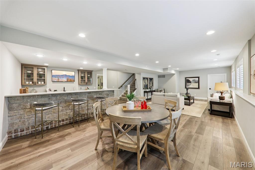 St Louis, Missouri, 63141, United States, 5 Bedrooms Bedrooms, ,5 BathroomsBathrooms,Residential,Active,1995294