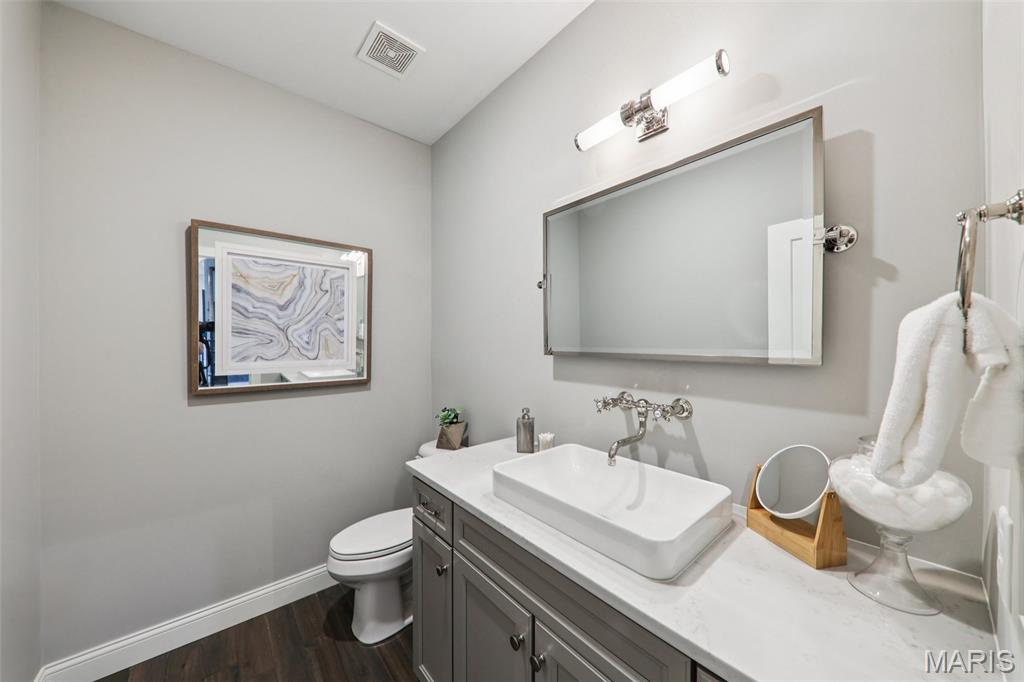 St Louis, Missouri, 63141, United States, 5 Bedrooms Bedrooms, ,5 BathroomsBathrooms,Residential,Active,1995294